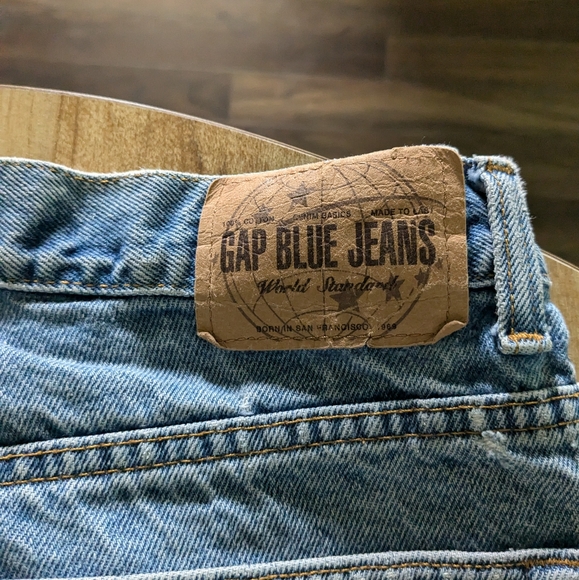 Vintage Made-In-Canada Gap loose fit jeans (31") - Picture 4 of 4